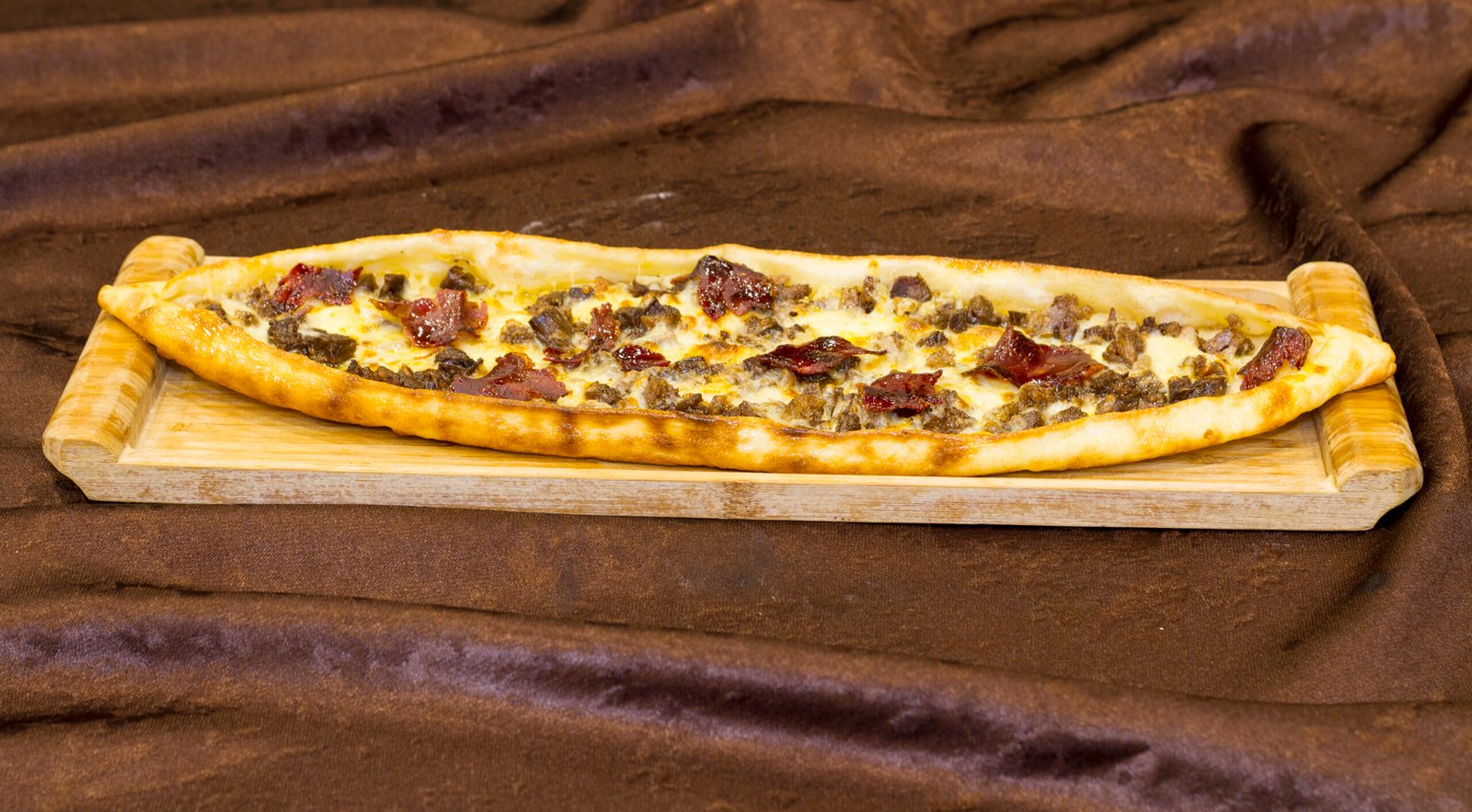 26 Kavurmalı & Soğanlı (Açık Karadeniz Pidesi) - Görsel 1