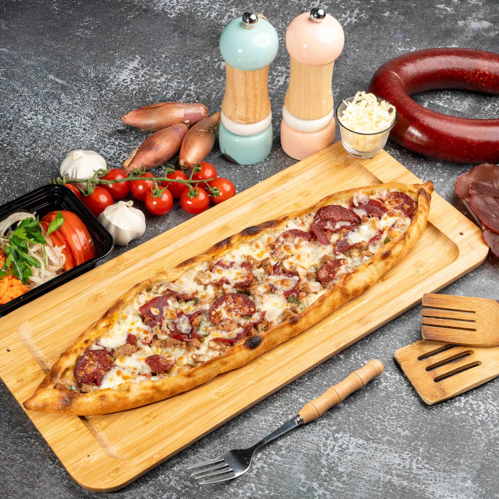 Mixed Acik Karadeniz Pidesi İsli Etli & Kaşarlı (Açık Karadeniz Pidesi) - Görsel 1